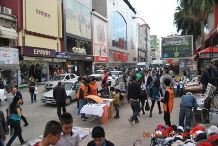 mısır çarşısı ve çakmak caddesi