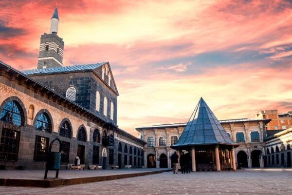 Diyarbakır Ulu Camii