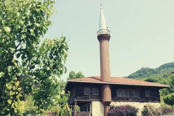 Hemşin Camii